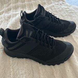 Danner Trail 2650 mesh ladies EUC shoes